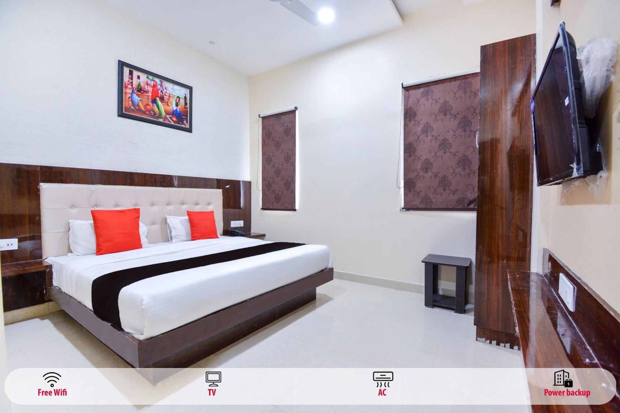 Capital O Moments Inn Amritsar Extérieur photo
